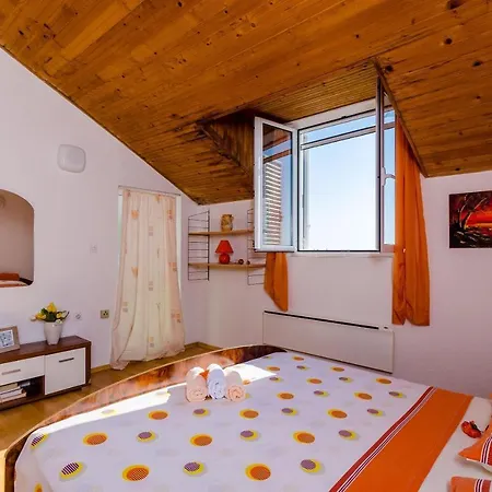 Indy's Beach Apartments-two Bedroom With Balcony And Sea View * Dubrovník